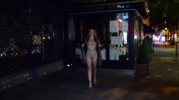 video of Who wouldnt want to visit Paris with this flashing MILF