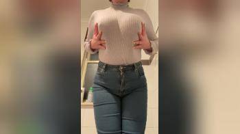 video of I like wearing sweaters with no bra