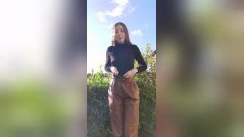 video of Thin girl shows us her perfect body
