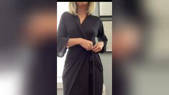 video of help me with my robe