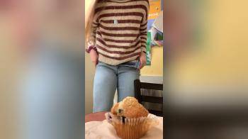 video of nice muffin thanks blondie