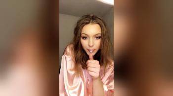 video of Cute hottie sucking on her thumb