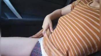 video of Flashing boobs on the highway