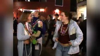 video of Mardi Gras 2002 girls flashing tits