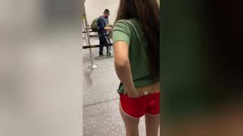 video of Anal plug in airport
