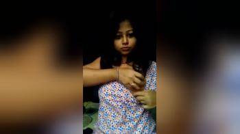 video of Cute girl soing boobs and pussy