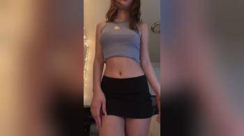 video of Girl shows her lovely tits