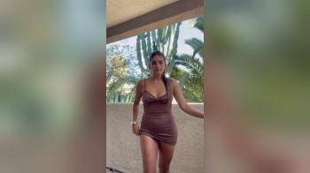 video of showing off cunt in dress