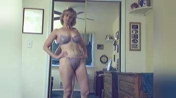 video of Mature blonde webcam message