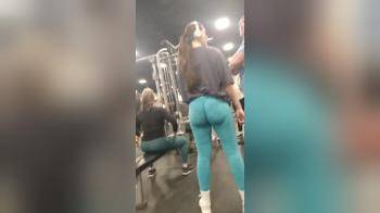 video of ROUND GYM BUNS 2
