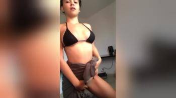 video of shaking what her momma gave her