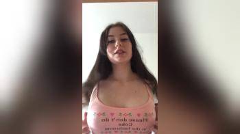 video of teen reveal her titties