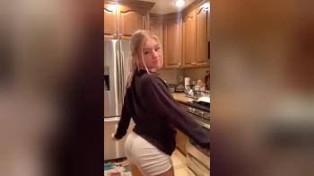 video of jiggling her ass in the kitchen
