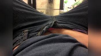 video of rubbing cunt under her jeans