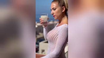 video of tits and plug on the balcony