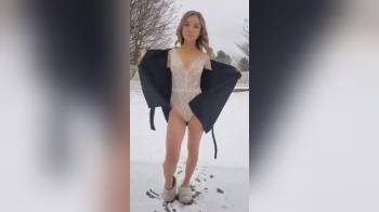 video of blondie gets naked in the snow