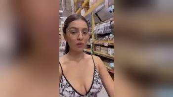 video of jiggling titties on display
