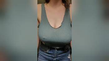 video of nice tittie bounce tease