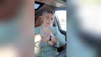 video of Blondie Publicly Displays Huge Tits