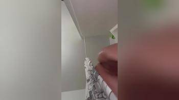 video of shaking her ass under the shower on snapchat