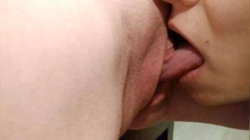video of pussy eating made me squirt
