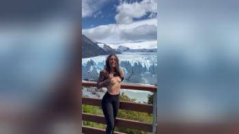 video of Flashing in the national park
