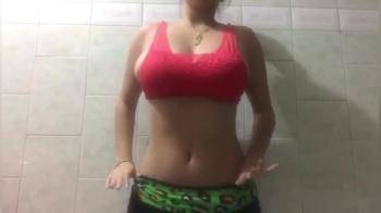 video of exposing her big boobs 2