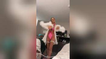 video of pink raver girl ready