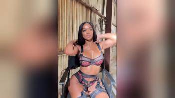 video of Baddie Ebony so sexy
