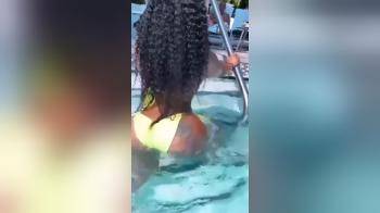 video of Baddie Twerk in the pool