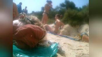 video of Beach voyer
