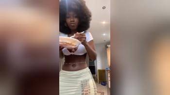 video of Baddie Feeding her curves