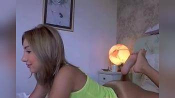 video of sexy blonde has gr8 body 2 show