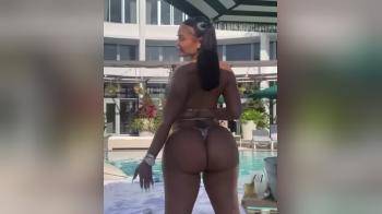 video of Baddie Vaca pool side twerk