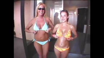 video of bikini babes flash the camera