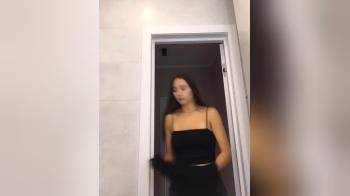 video of Her Friend Was Streaming And Didn t Tell Her