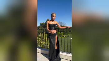 video of hot blonde nice abs