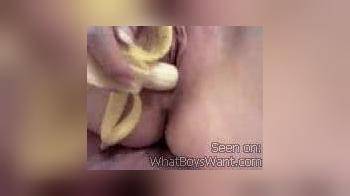 video of girl masturbatin with banana