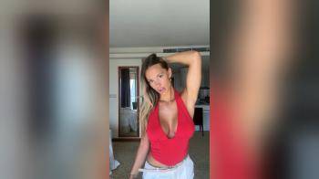 video of big tits red top