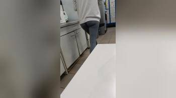 video of good ass in leggings