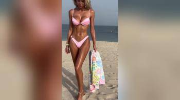 video of hot body pink bikini