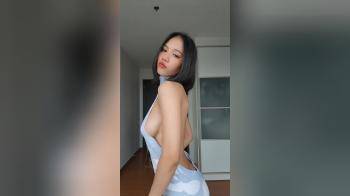 video of Thai girl 23yo old, lemme know what you think