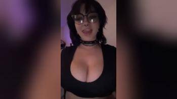 video of Emo girl shaking her tits