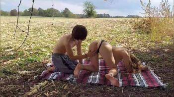 video of Amateur couple outdoor sex