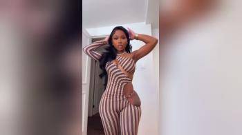 video of Desireones Thick Hot Baddie