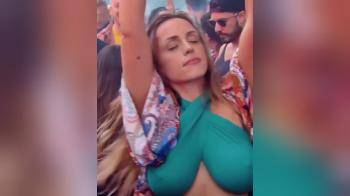 video of girls with big tits pokies at tomorrowland 1