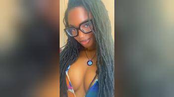 video of young ebony hottie sexy cleavage