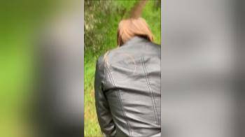 video of Tinder Teen Gets Quick Fuck at Park