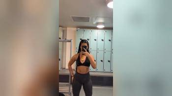 video of sexy fit gym babe showing her figure