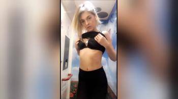 video of Teen Fingers her Ass in Public Bathroom